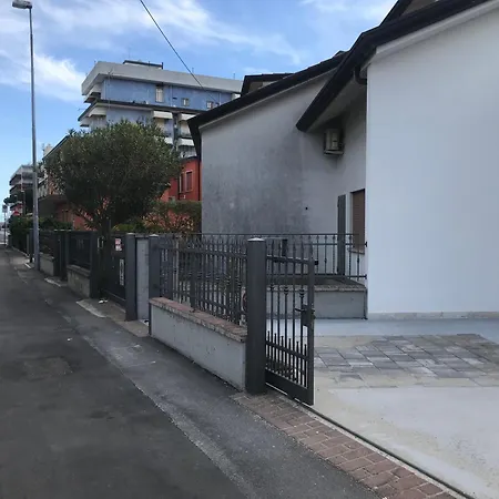 Villini Oasi - Casetta Vicino Al Mare Con Scoperto Esclusivo Da Colla Prázdninový dům *